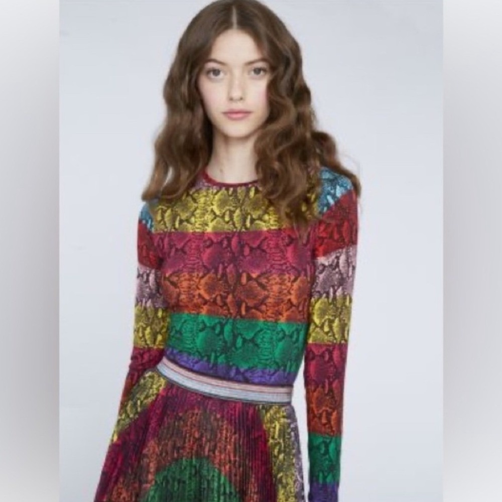Alice + Olivia Delaina Rainbow Snake Print Top XS Multicolor Cropped CC907